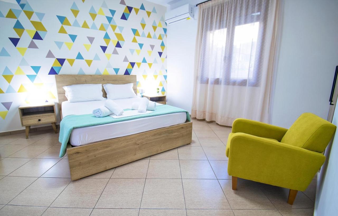 Petite Palace Rethymno Esterno foto